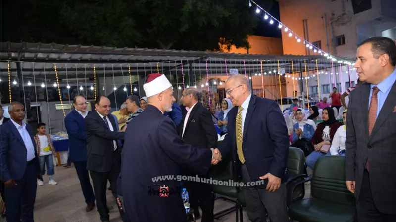 رئيس جامعة أسيوط يشهد حفل 