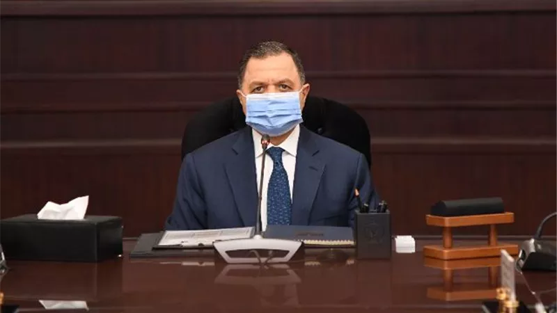 وزير الداخلية يجتمع بقيادات الأمن لمتابعة إجراءات تأمين الاحتفالات بعيد الفطر المبارك