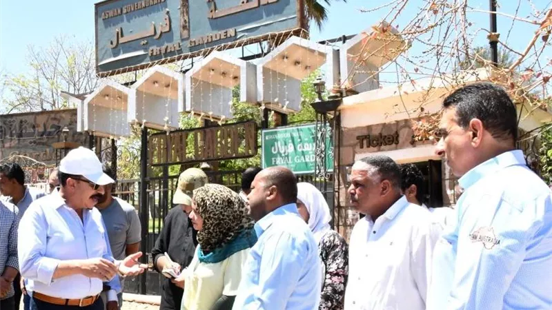 محافظ أسوان يوجه برفع درجة الطوارئ بمختلف المديريات خلال أيام العيد