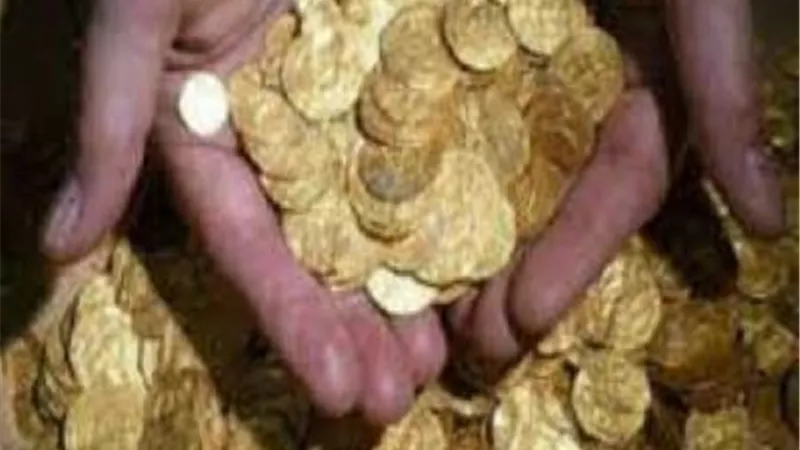 أصل العيدية واستقبال العيد..تعرف عليها عبر العصور الإسلامية