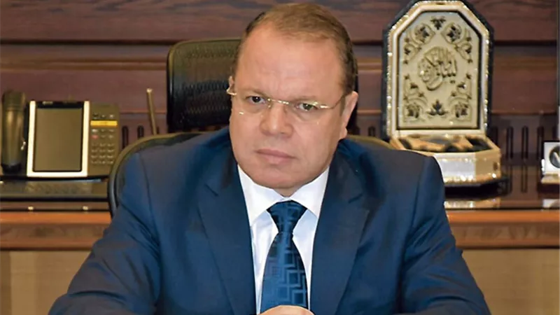 النائب العام يأمر بحبس متهم بالتعدي على فرد أمن بمجمع سكني بالمقطم وتقديمه محبوسًا لمحاكمة عاجلة