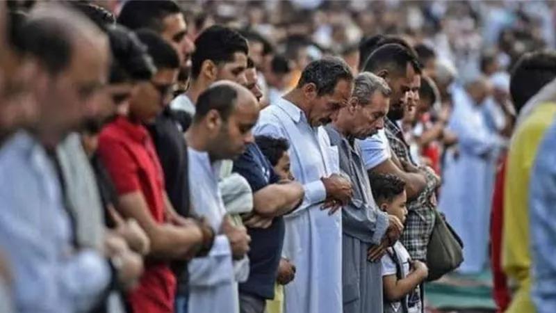 الأوقاف تتوعد من يقيمون ساحات غير شرعية لإقامة صلاة عيد الفطر .. فيديو