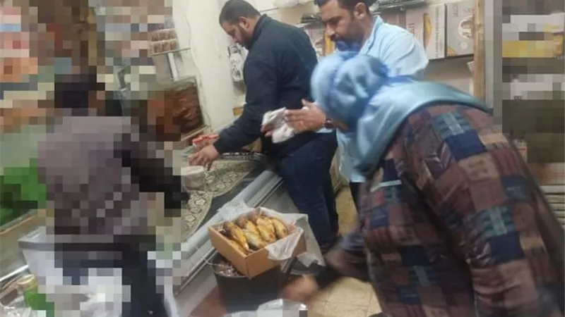 إعدام 150 كيلو أغذية وتحرير ١٥ محضرا واغلاق 3 منشآت بالسويس