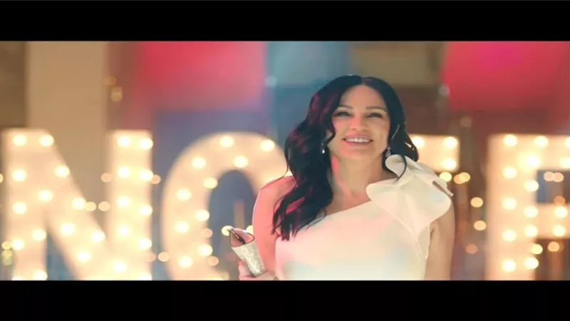 شيرين رضا تتألق بأكثر من مظهر من خلال مسلسلها شغل في العالي برمضان