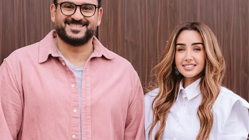 أكرم حسني لهنا الزاهد: انتى أحلى حاجه قفلنا بيها مسلسل 