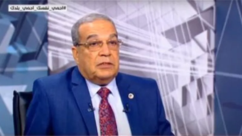 وزير الدولة للإنتاج الحربي يبحث تسويق منتجات الشركات التابعة إلكترونيًا