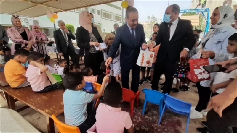 هدايا العيد من المحافط لأطفال دار الرحمة بالاسماعيلية