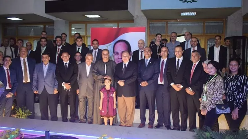 وفد مستقبل وطن يهنئ محافظ أسيوط بعيد الفطر ..صور