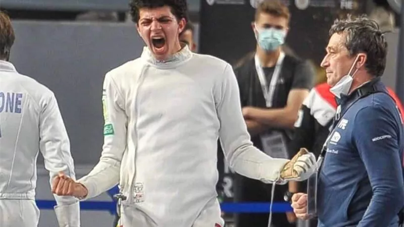 محمد ياسين يفوز علي المصنف الأول عالميا ببطولة الجائزة الكبرى للسلاح