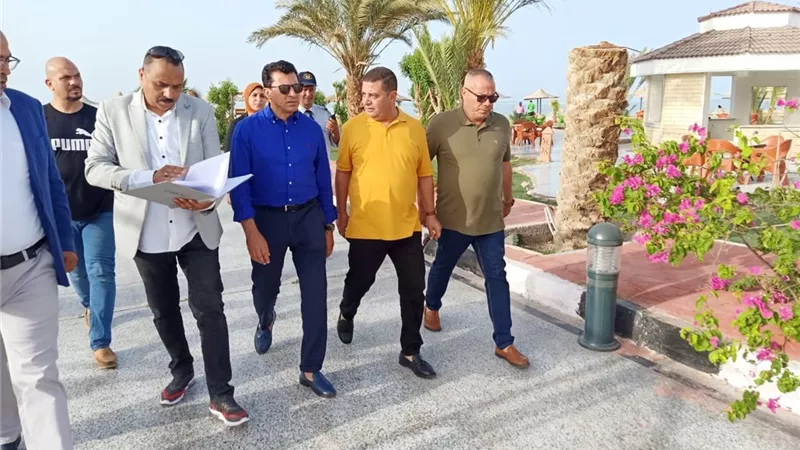 وزير الرياضة يتفقد المدينة الشبابية بالغردقة