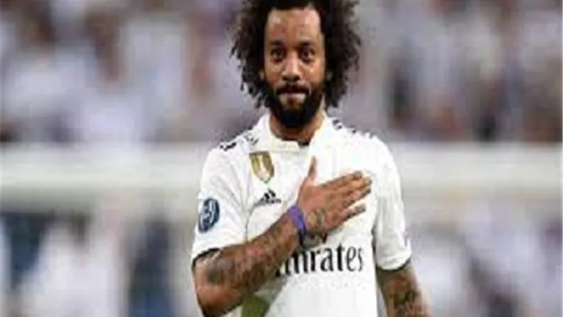 ريال مدريد يدرس تمديد عقد قائد الفريق
