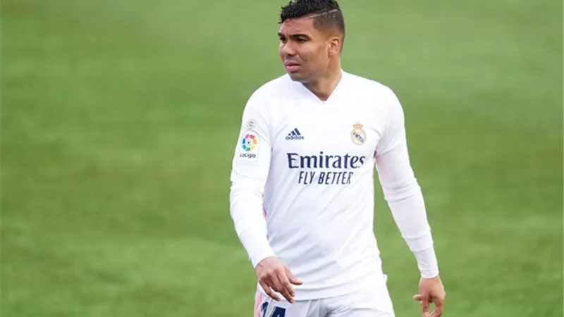 مفاجأة.. ريال مدريد يدرس بيع كاسيميرو بنهاية الموسم