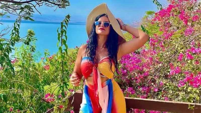 مروة الأزلى تشعل إنستجرام على البحر فى أحدث إطلالتها ..صور