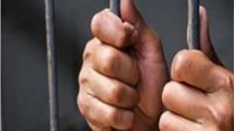 حبس قاتل شقيقته الصغرى لخروجها بدون اذنة