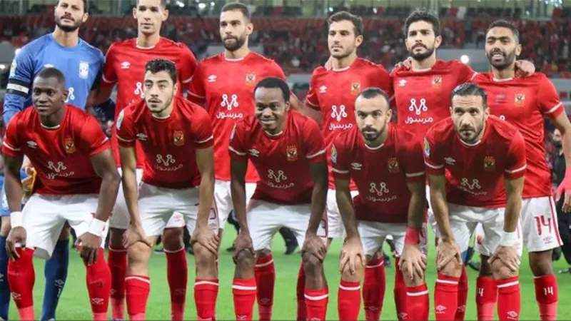 الكاف يستقر على حكم مباراة الإياب بين الأهلى ووفاق سطيف الجزائرى
