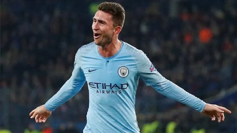 ريال مدريد ضد السيتى .. انذار لمودريتش وإيمرك لابورت بعد مشادة بينهما