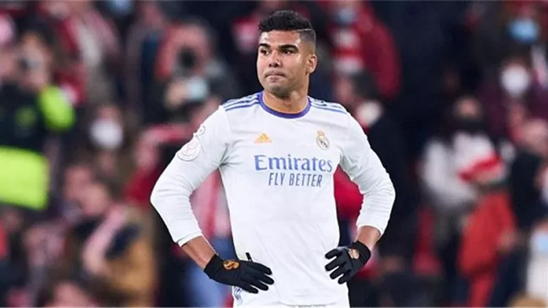 كاسيميرو يرد على تصريحات محمد صلاح النارية