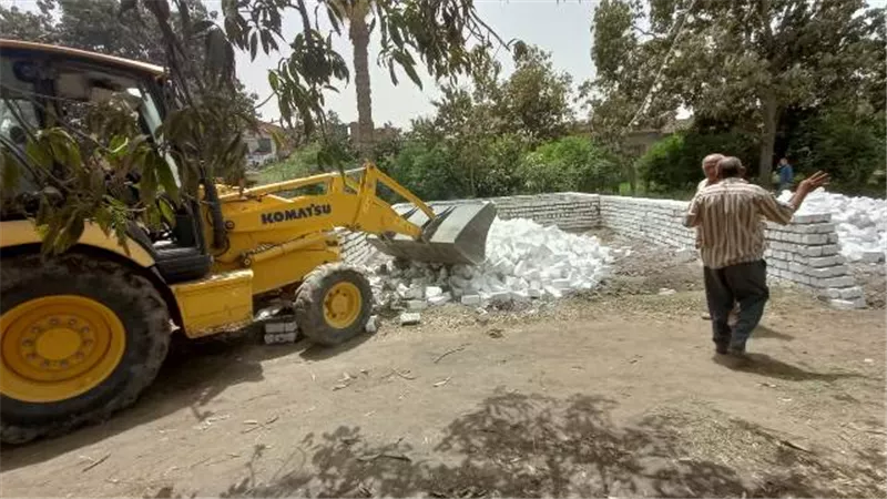 محافظة الجيزة تزيل ١٥ حالة بناء مخالف وتعديات على الأراضى الزراعية