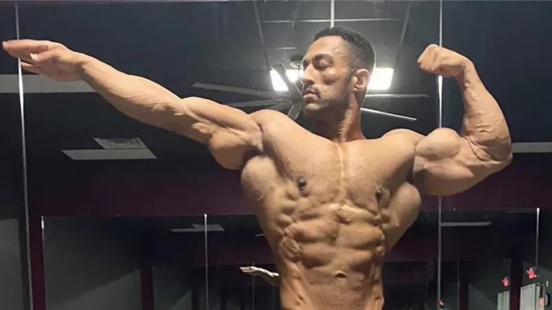 الحلواني المرشح بقوة للفوز يلقب بطولة بيتسبرج برو الأمريكية للكلاسيك فيزيك