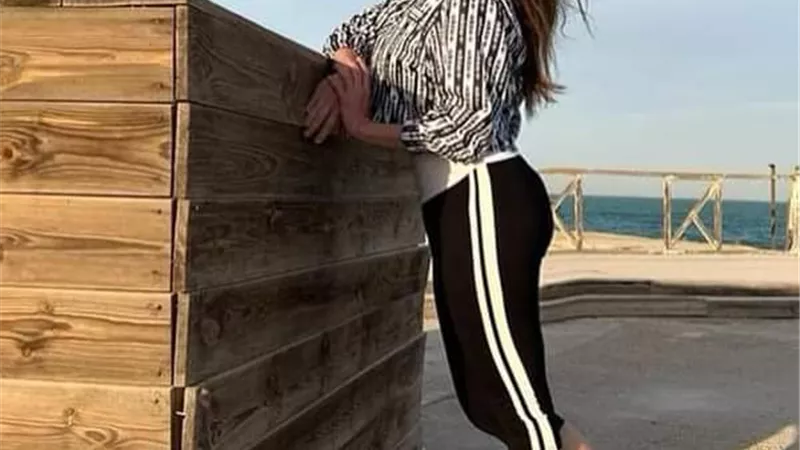 نيرمين الفقي ترحب بالصيف وتنتظرموعد تصوير(حكم نهائى )