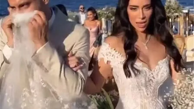 محمد فراج يتعرض لموقف محرج فى حفل زفافه .. صور