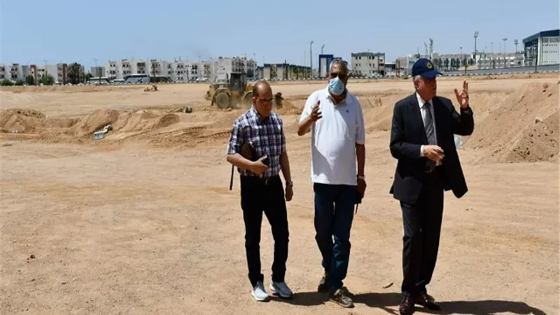 فودة يتابع الأعمال الجارية بعدداً من المشروعات فى مدينة شرم الشيخ