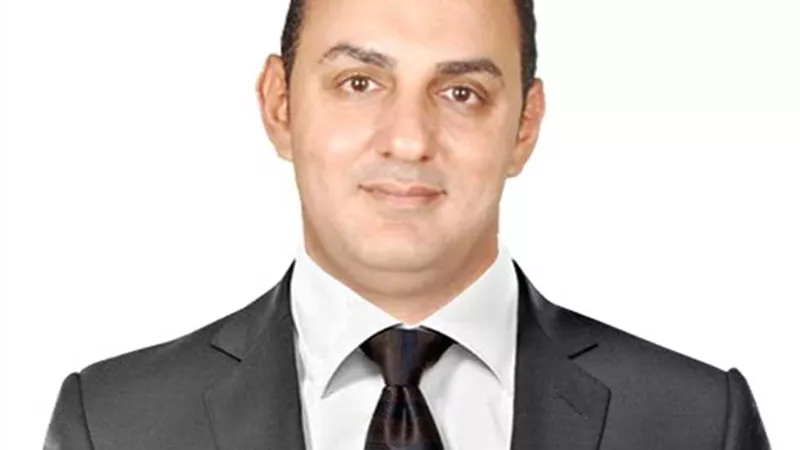 محلل اقتصادي: رفع الفدرالي للفائدة سيكون له أثر سلبي على أسواق الأسهم والذهب