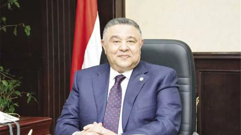محافظ البحر الأحمر ينعي شهداء الوطن ويتقدم بخالص العزاء للقائد الأعلى للقوات المسلحة