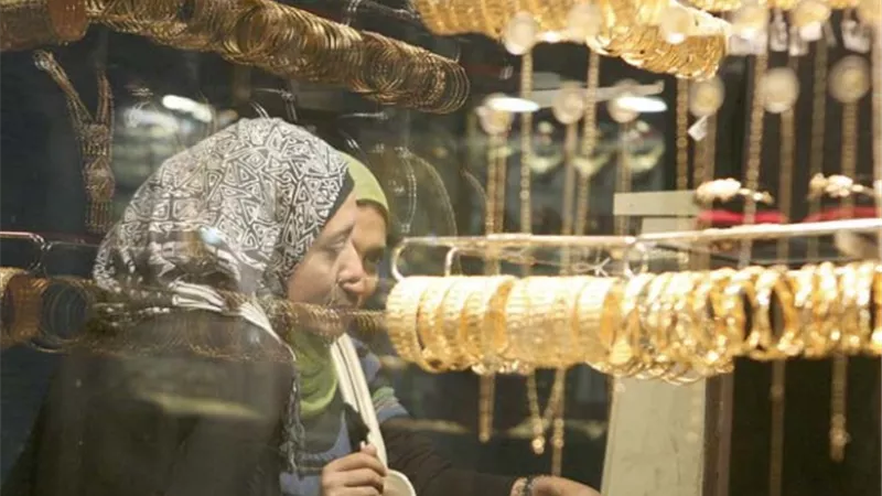شعبة الذهب: لا ركود في الحركة التجارية.. الإقبال بمعدلات طبيعية