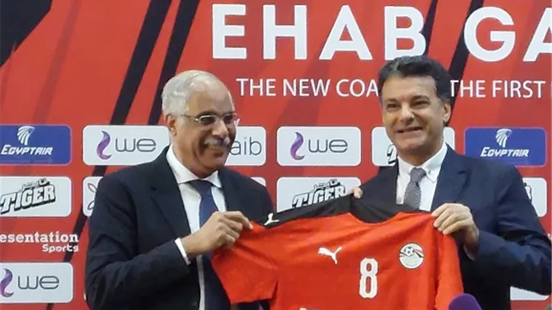اتحاد الكرة يكشف تفاصيل عقد إيهاب جلال مع المنتخب