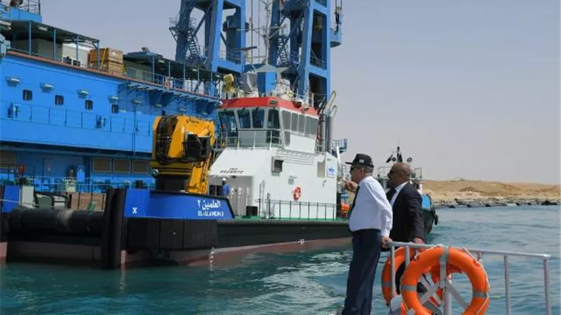 رئيس هيئة قناة السويس يعلن دخول الكراكة 