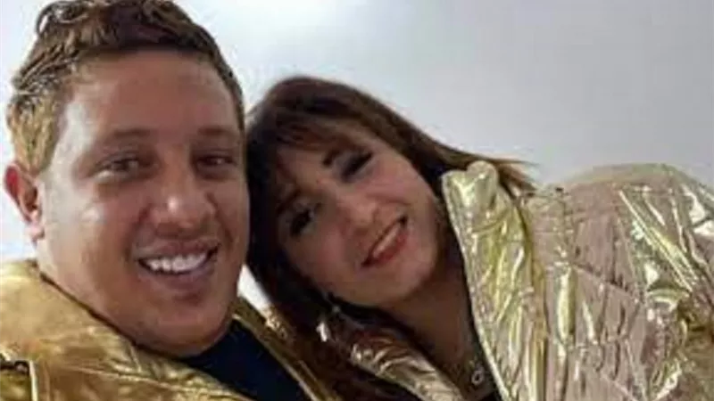 اطلالة رومانسية لـ حمو بيكا وزوجته فى احدث ظهور .. صور