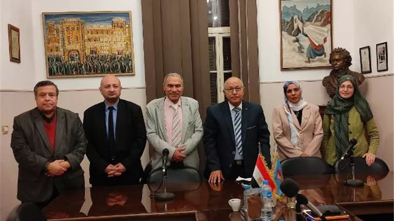 لجنة الترجمة باتحاد الكتاب تعقد اول اجتماعاتها بعد تشكيل مجلس الادارة الجديد