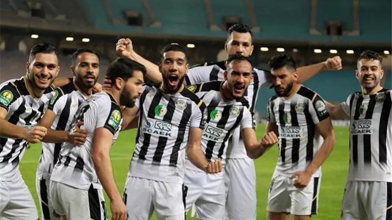 رئيس وفاق سطيف: مباراة الإياب أمام الأهلي صعبة.. وسنحاول حفظ ماء الوجه
