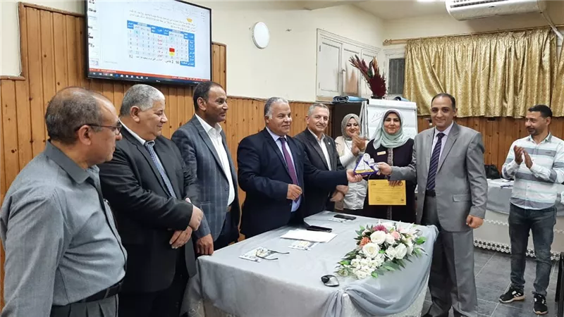 مدير تعليم دمياط يشهد ندوة عن أداء إدارة قياس الجودة ويشيد بأعمالها..صور