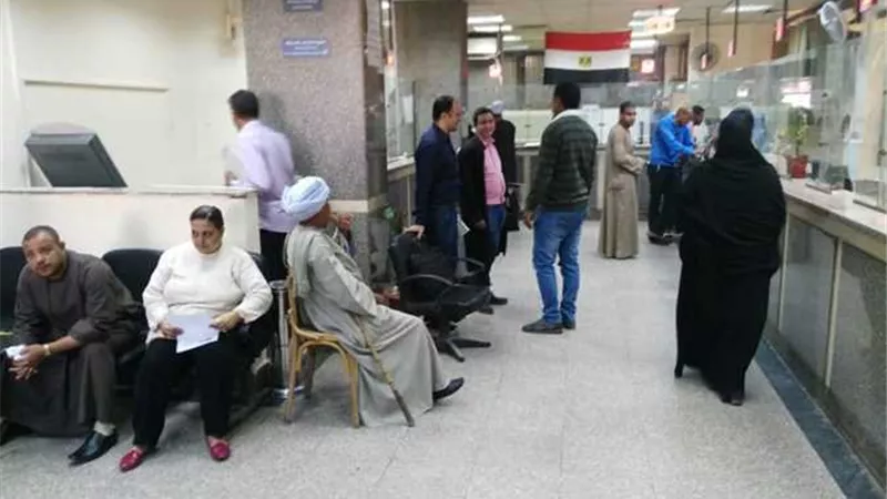 رئيس الشهر العقاري يكشف تفاصيل القانون الجديد.. ويؤكد: 3900 جنيه رسوم تسجيل عقار بمساحة 200 متر