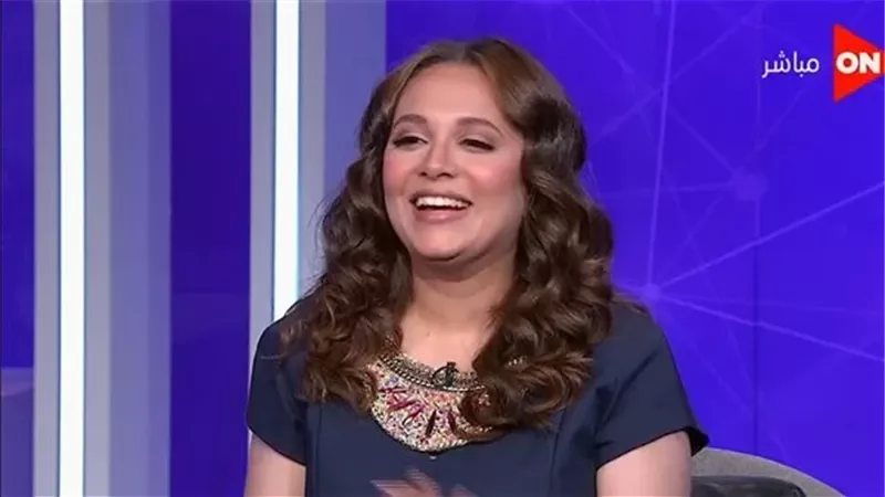 رحمة احمد تفجر مفاجأة عن مؤهلها الدراسي