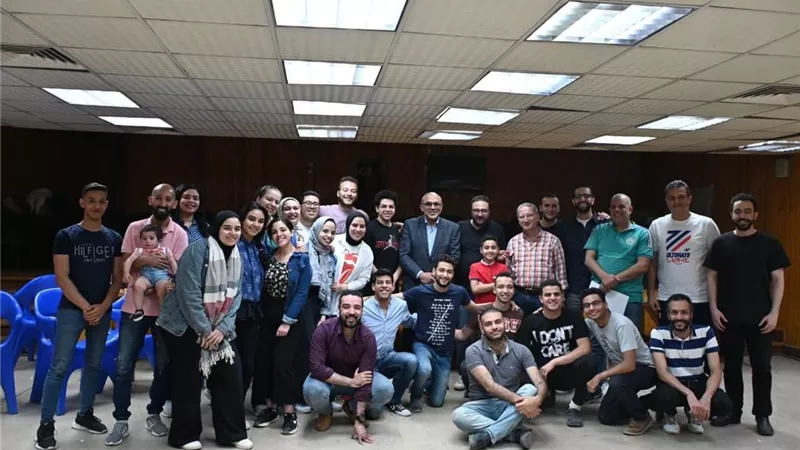 نادي الزهور المسرحي يفتتح عرضه الجديد ”البقية في حياته“ الخميس