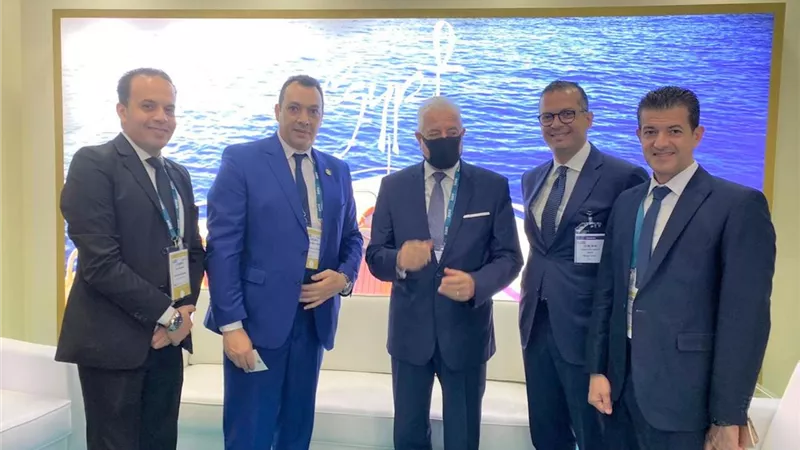 فودة يعلن من دبي.. رحلة طيران أسبوعية من باريس إلي شرم الشيخ بداية يوليو القادم