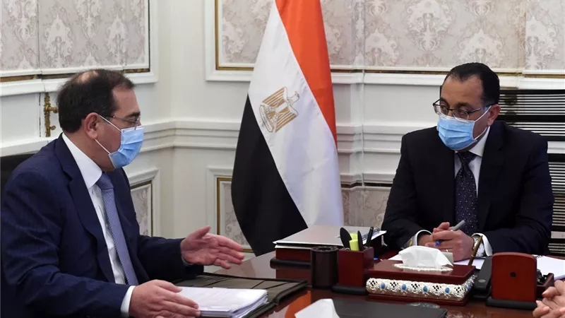 رئيس الوزراء يلتقي وزير البترول لاستعراض عدد من ملفات عمل الوزارة