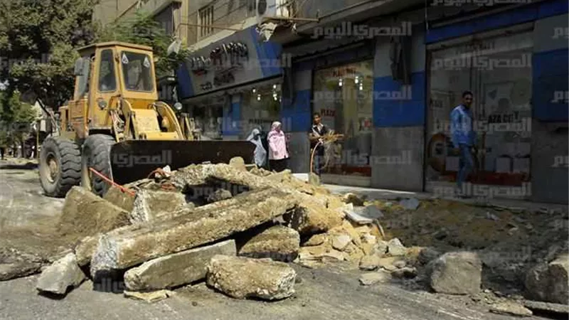 بالفيديو: الجيزة ترفع ١٢٠ استاند للباعه الجائلين وتزيل عددآ من البروزات والتند المخالفة بحي شمال