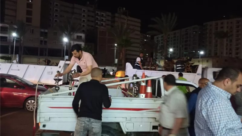 حملات مكبرة لتطبيق مواعيد الغلق الصيفية بالإسكندرية