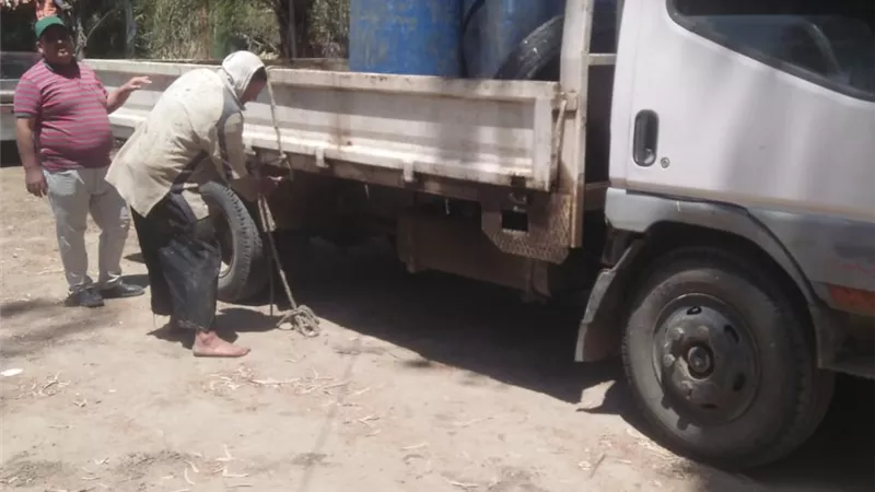 ضبط سيارتين محمل عليهما ب 27 الف وحدة زريعة بلطى