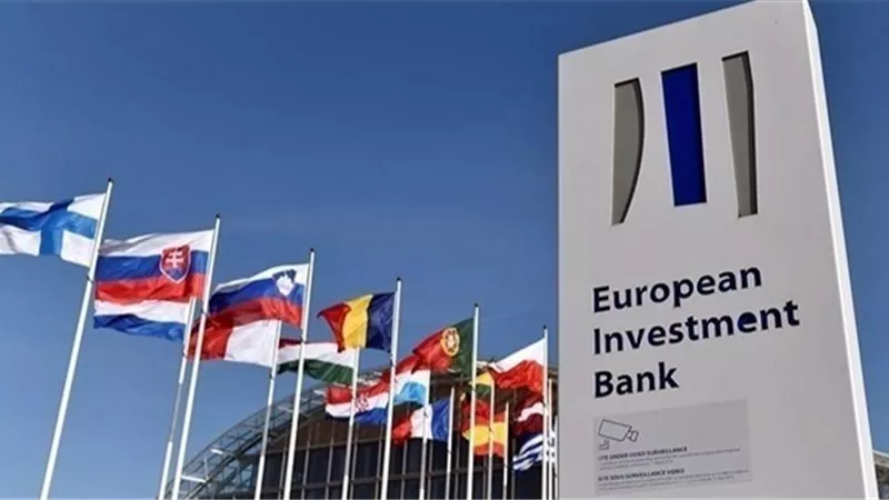 البنك الأوروبي يرفع توقعاته لنمو الاقتصاد المصري إلى 5.7% للعام المالي 2021\2022