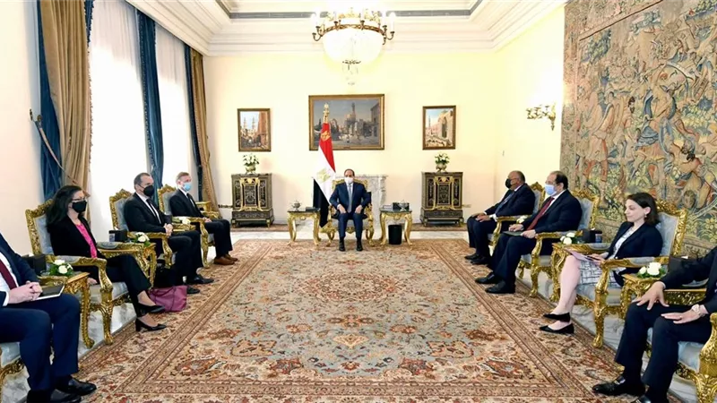 الرئيس السيسي يستقبل مستشار الأمن القومي الأمريكي