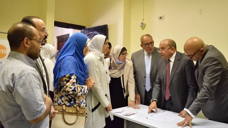 رئيس جامعة بنى سويف القومي للمرأة وممثل صندق الأمم المتحدة يفتتحون وحدة المرأة الآمنة