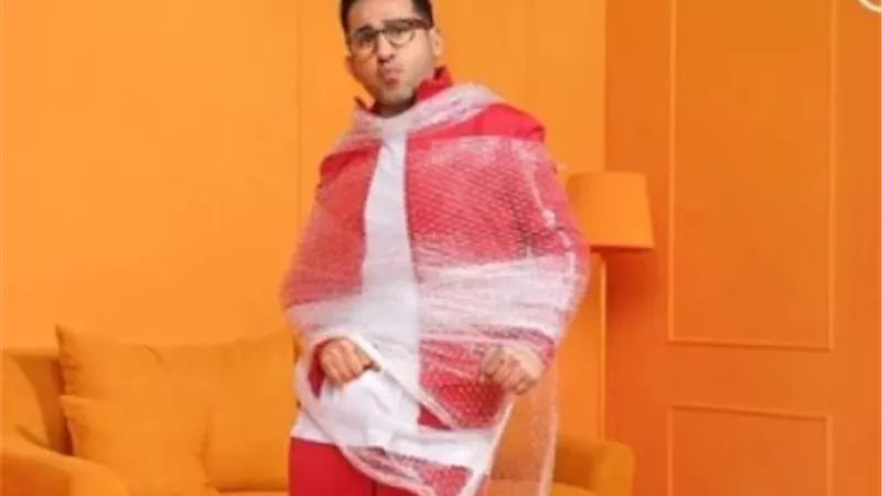 أحمد حلمى يواصل الصدارة متفوقا على 
