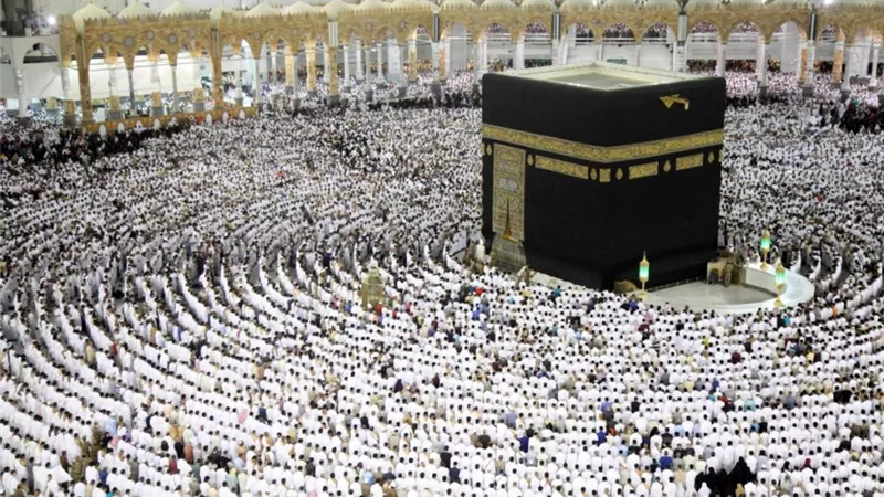 السياحة تفتح باب التسجيل لأداء فريضة الحج السياحي