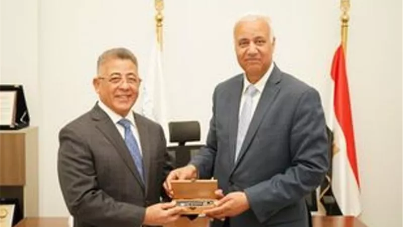 بروتوكل تعاون بين الرقابة الصحية وجامعة العلمين الدولية لمنح شهادة 