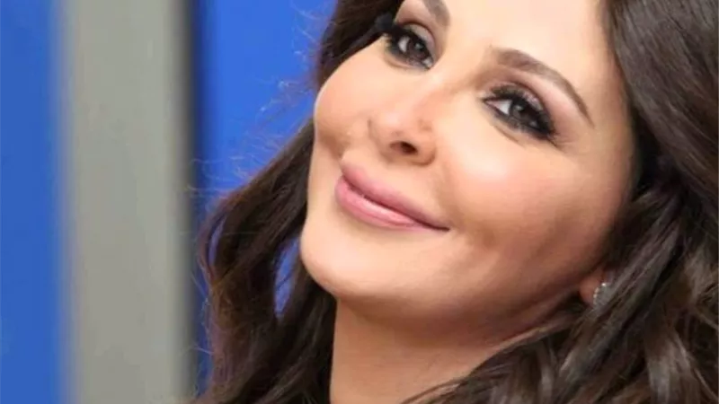 إليسا ..صوت المرأة المستقلة وداعمة المبادرات المجتمعية النسائية